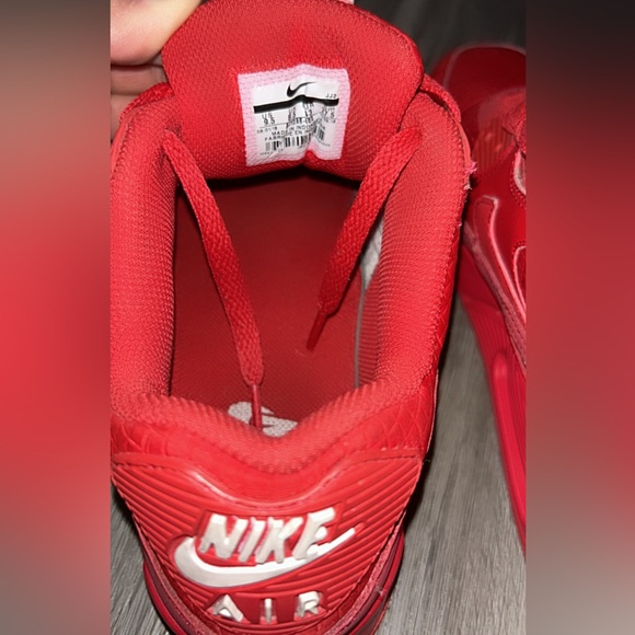 Nike Air Max 90s - Picture 5 of 5